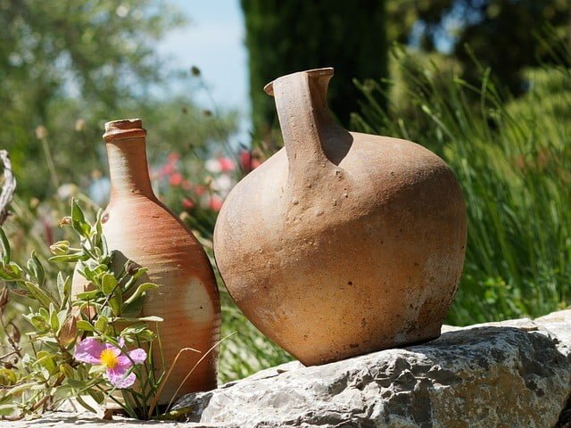 pottery-pitcher ghadaa