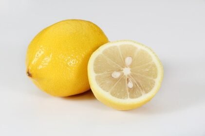 Lemonनींबू